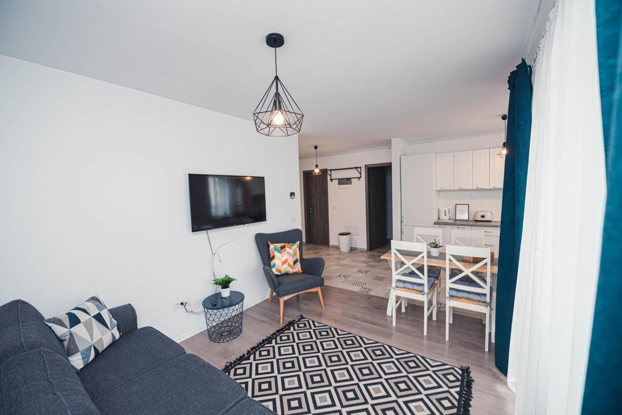 White Mood Apartment 2 ブラショフ エクステリア 写真